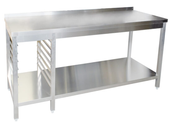 GGG Arbeitstisch mit Auflagewinkel GN1/1 (links) I Bautiefe: 700 mm I Breite: 1300 mm I ATGGNL137A