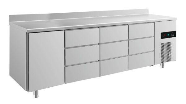 A&S Gastro Kühltisch -2 bis +8°C 2330x700x850mm mit 1x Tür, 3x 3 Schubladen u. Aufkantung KT4TDDDA